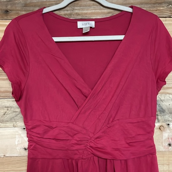 LOFT size Medium Red Wrap Midi Lightweight Soft and Stretchy Dress with V-Neck - Picture 3 of 7